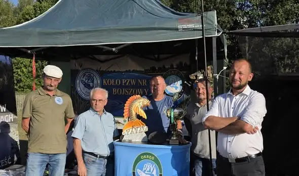 Wystawa wędkarska Koła Wędkarskiego z Jedliny na Dożynkach Gminnych w Bojszowach
