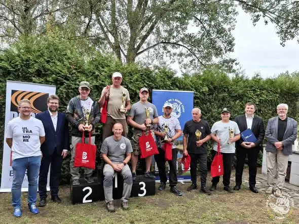 80 lat Koła PZW nr 2 Bieruń Stary. Jubileuszowe zawody wędkarskie nad wodą