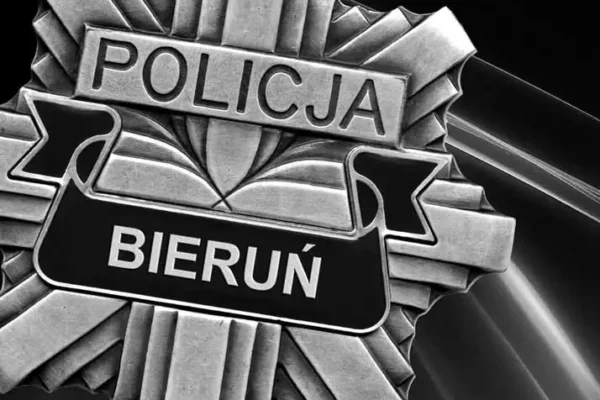 Policjanci z Bierunia oddali hołd zmarłemu podkomisarzowi Natanowi Sieroniowi