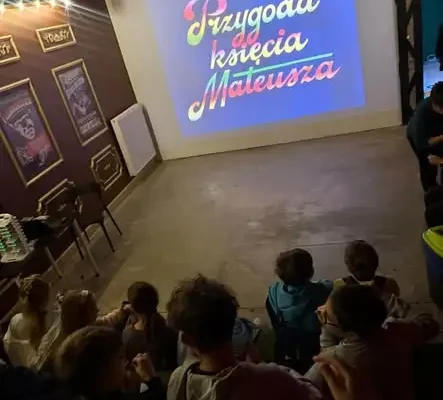 Czwartoklasiści z Bierunia odkrywali świat „Akademii pana Kleksa” w Katowicach